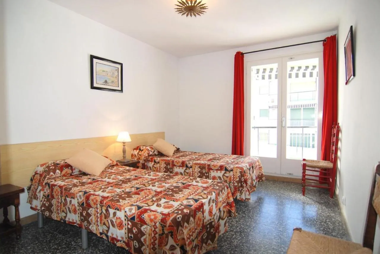 Zeus Tauro Apartment Salou